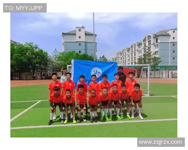 小学足球课教学设计与实践探索提升学生运动能力与团队合作精神
